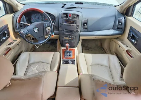 2004 Cadillac Srx z USA, uszkodzony, nr VIN 1GYEE637840171601